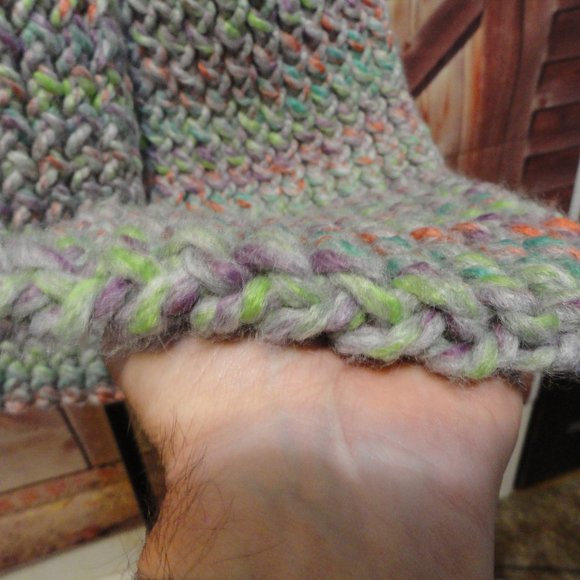 Husband Made Loom Knit New hobby Scarf~Colorful~6" x 62"Long~Cute~Winter… - Picture 4 of 4